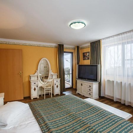 Domeniul Dracula Danes Hotel Bagian luar foto