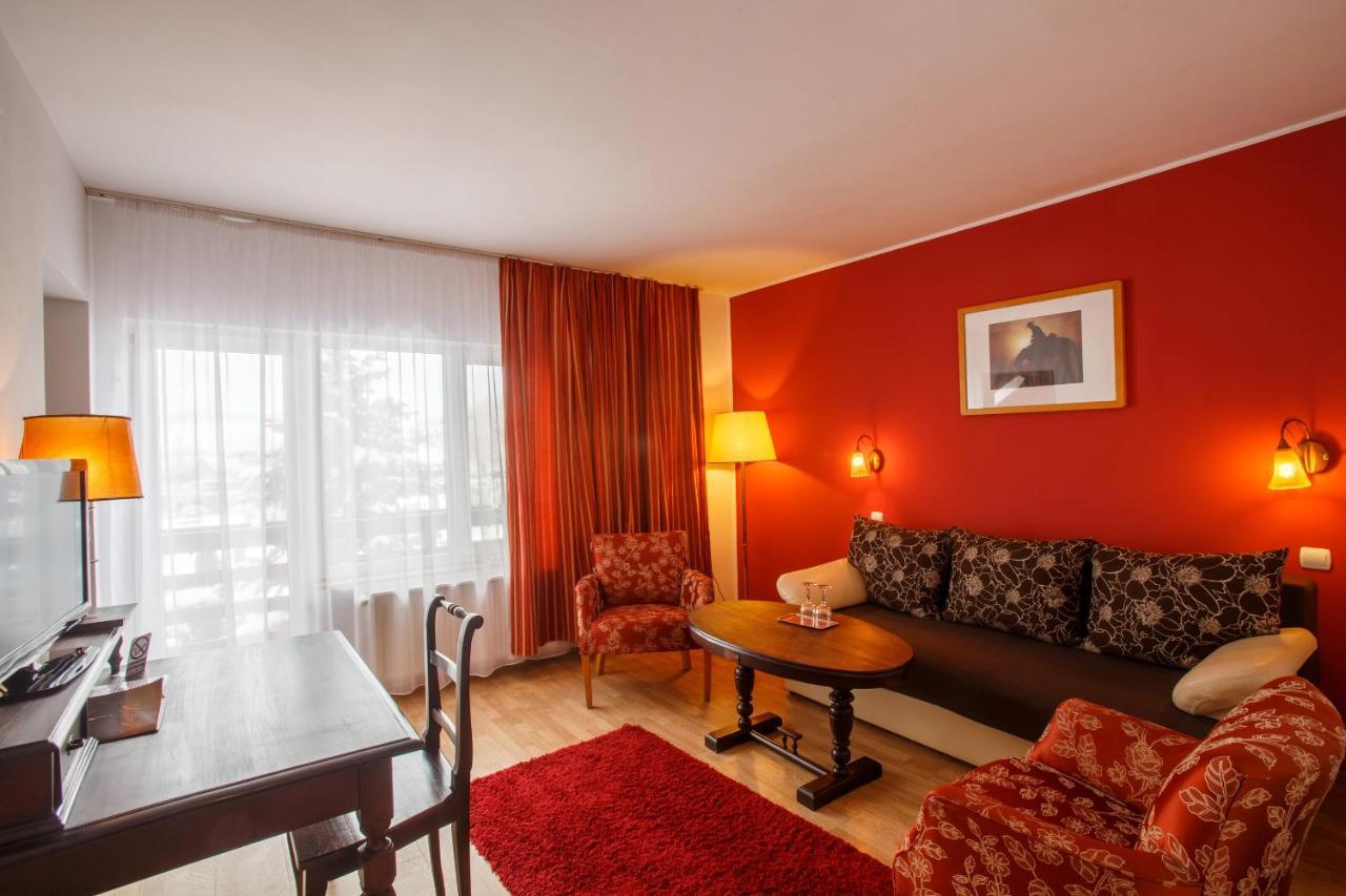 Domeniul Dracula Danes Hotel Bagian luar foto