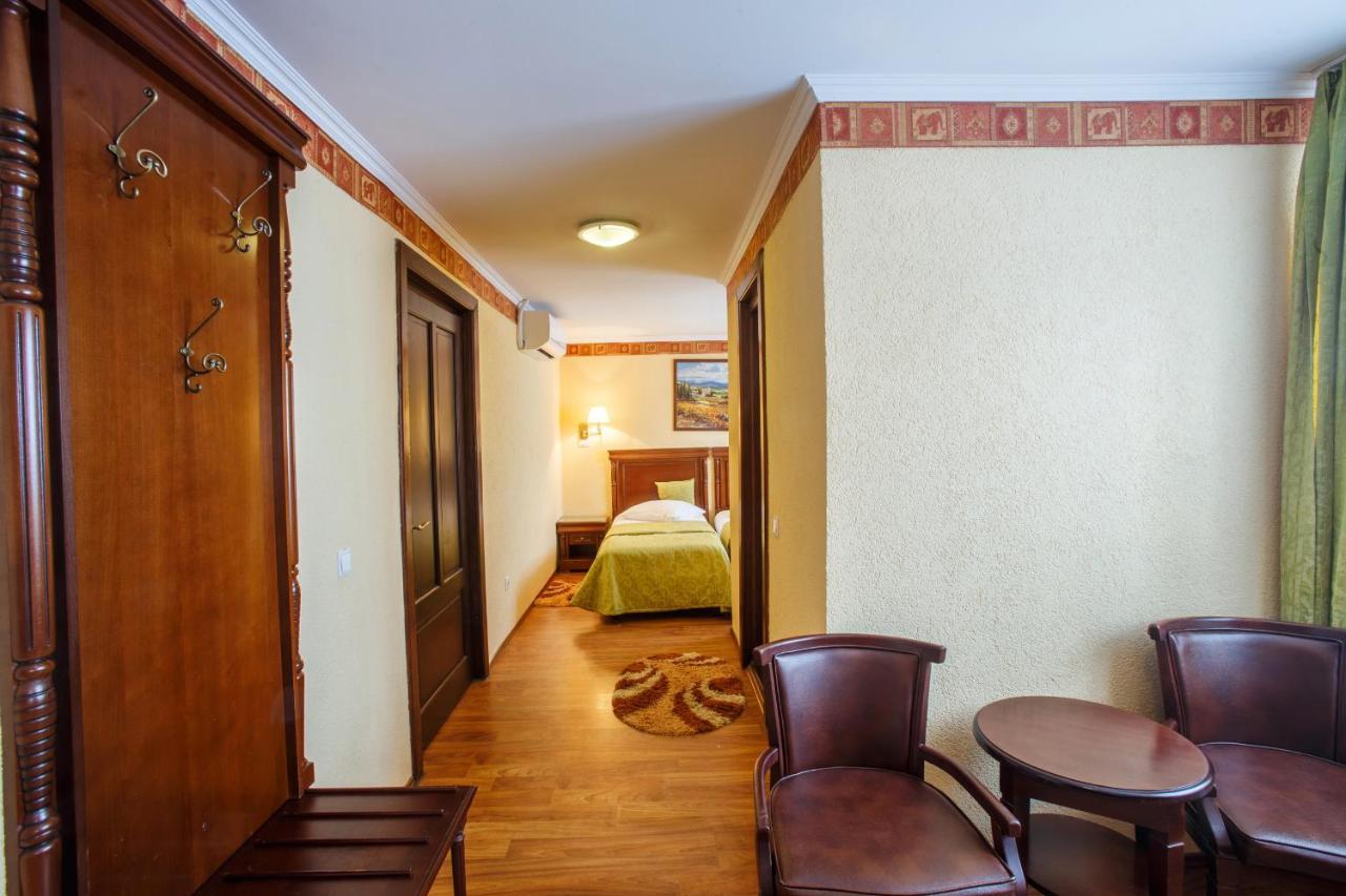 Domeniul Dracula Danes Hotel Bagian luar foto