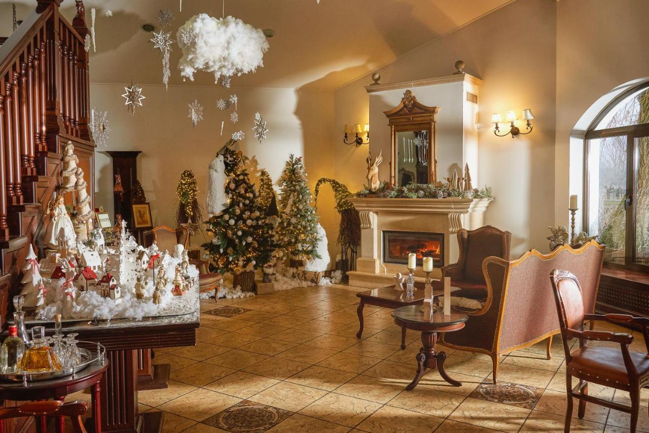 Domeniul Dracula Danes Hotel Bagian luar foto